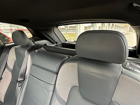 Volvo XC60 24 of 25