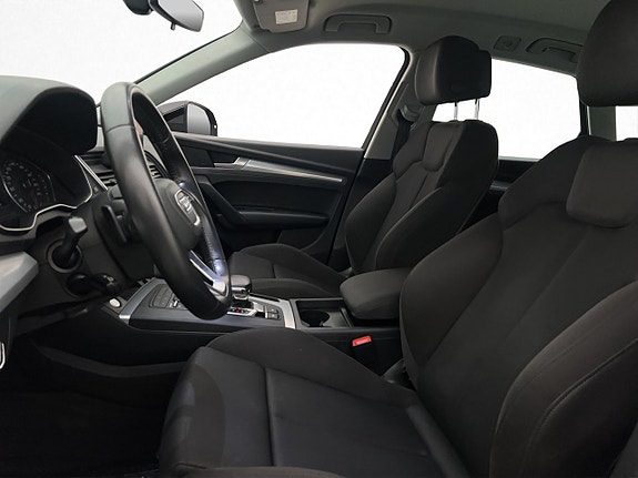 Audi Q5 9 of 28