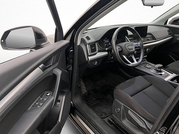 Audi Q5 8 of 28