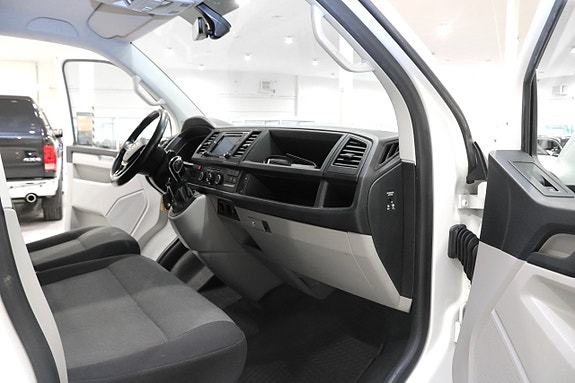 Volkswagen Transporter 14 of 20