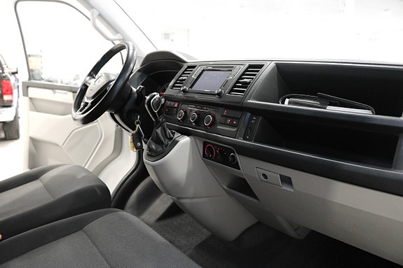 Volkswagen Transporter 13 of 20