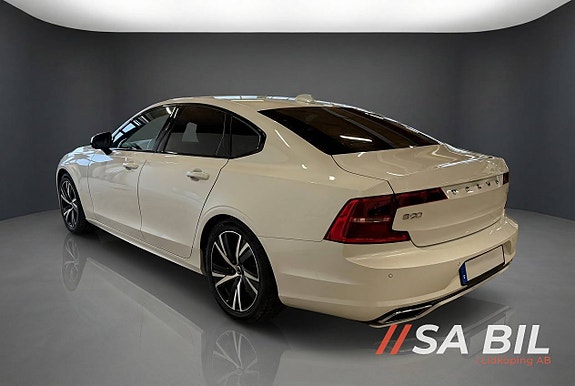 Volvo S90 4 of 5