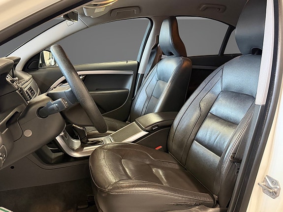 Volvo S80 5 of 5