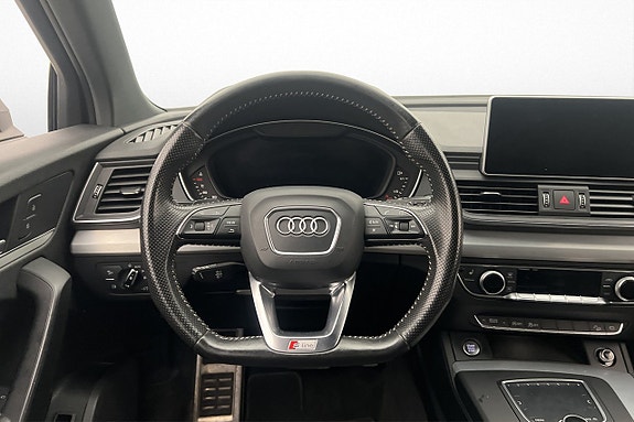 Audi Q5 11 of 27