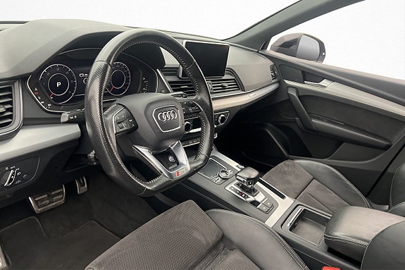 Audi Q5 9 of 27