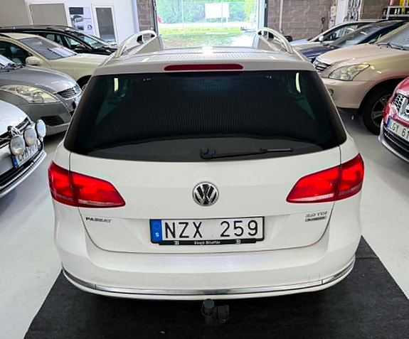 Volkswagen Passat 6 of 24