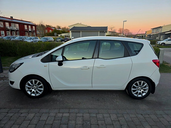 Opel Meriva 2 of 5