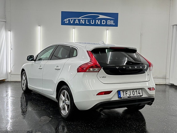 Volvo V40 5 of 15