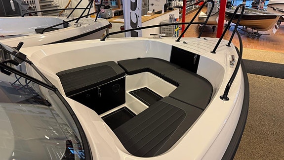 Micore 61 BR R-DESIGN / Mercury F150 -26 NYHET 4 of 5