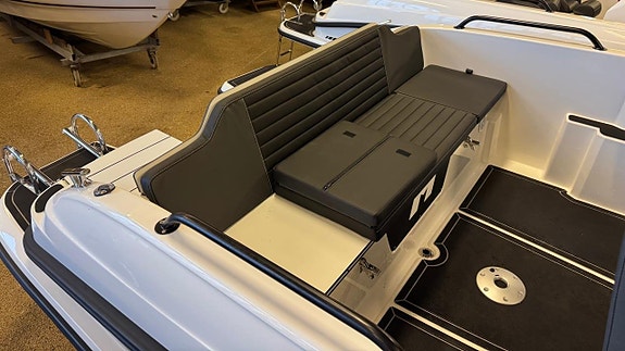 Micore 61 BR R-DESIGN / Mercury F150 -26 NYHET 5 of 5