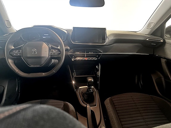 Peugeot 2008 6 of 15