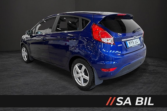 Ford Fiesta 4 of 5
