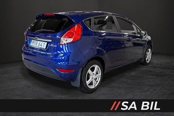 Ford Fiesta 3 of 5