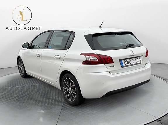 Peugeot 308 4 of 17