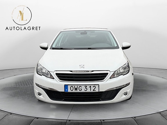 Peugeot 308 2 of 17