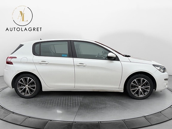 Peugeot 308 7 of 17