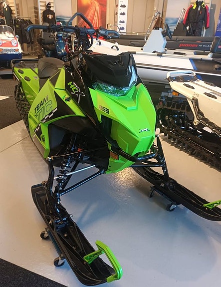 Arctic Cat HCX 858 146" 2 of 2