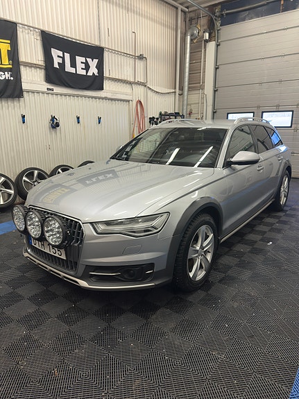 Audi A6 allroad 2 of 5