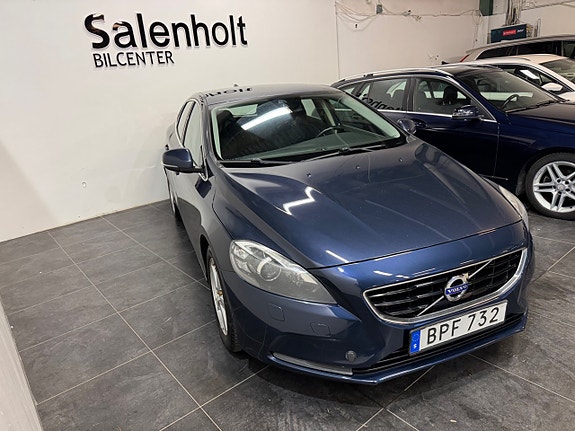 Volvo V40 5 of 27