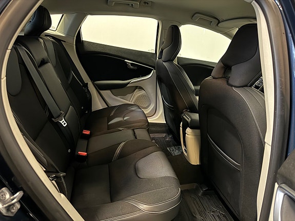 Volvo V40 25 of 26