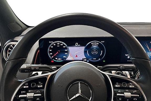 Mercedes-Benz EQB300 5 of 5