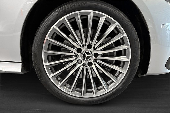 Mercedes-Benz CLA250 e 12 of 12