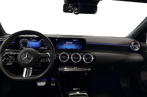 Mercedes-Benz CLA250 e 9 of 12