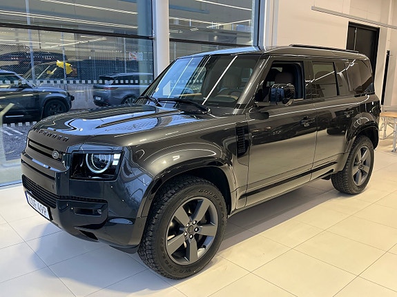 Land Rover Defender 110