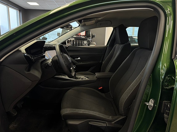 Peugeot 308 14 of 19
