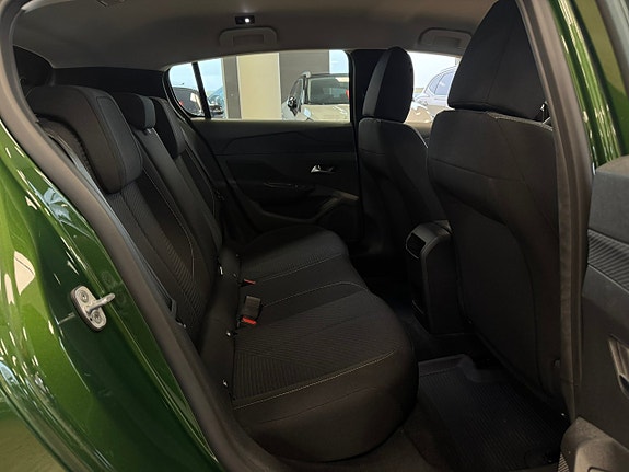 Peugeot 308 17 of 19