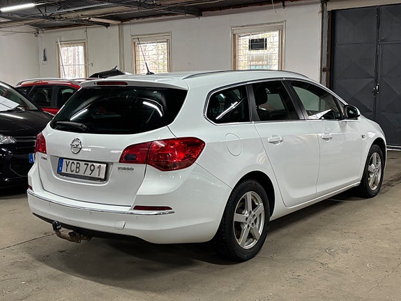 Opel Astra 6 of 15