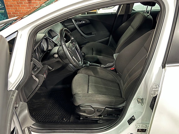 Opel Astra 8 of 15