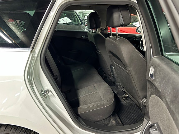 Opel Astra 9 of 15