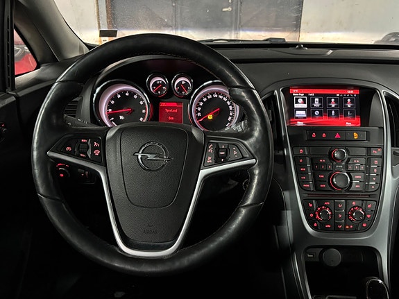 Opel Astra 12 of 15