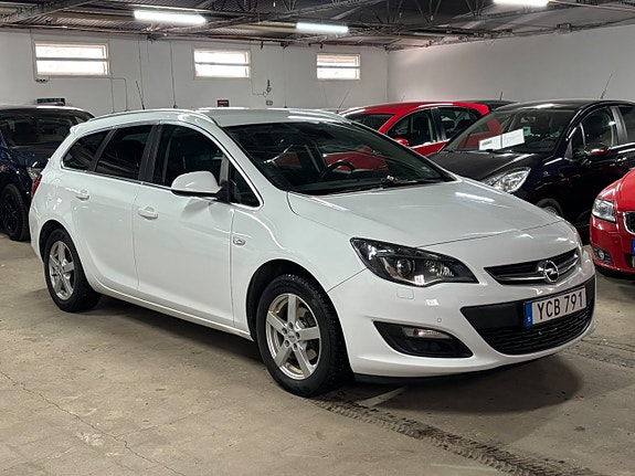 Opel Astra 2 of 5