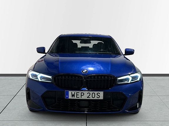 BMW 320 3 of 5
