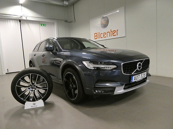 Volvo V90 Cross Country