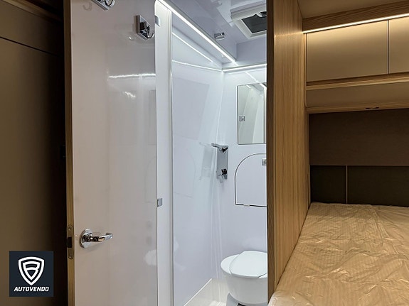 Affinity 295 One 4T by Kabe 180 hk Aut 12 of 19