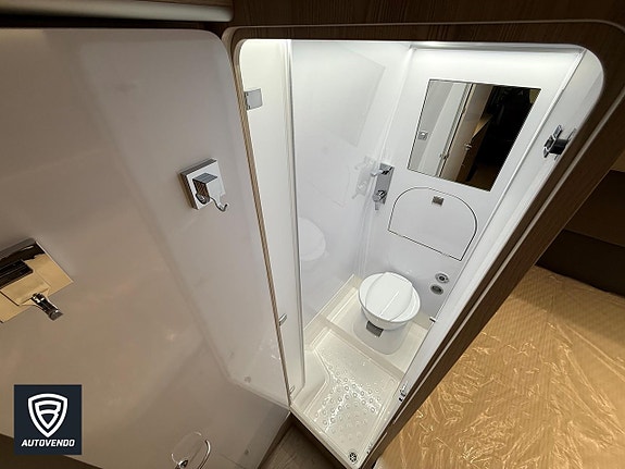 Affinity 295 One 4T by Kabe 180 hk Aut 14 of 19