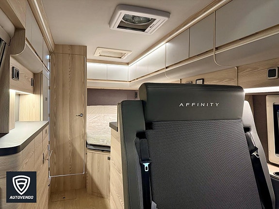 Affinity 295 One 4T by Kabe 180 hk Aut 5 of 19