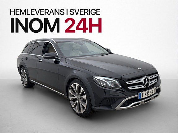 Mercedes-Benz E220 4 of 5