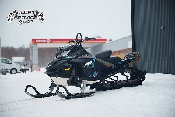 LYNX BOONDOCKER DS 3900 850 -18 2 of 7