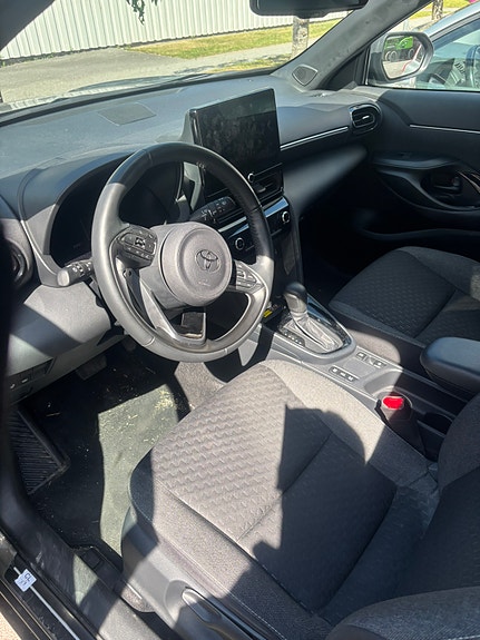 Toyota Yaris Cross 2 of 4