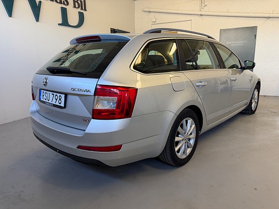 Skoda Octavia 4 of 5