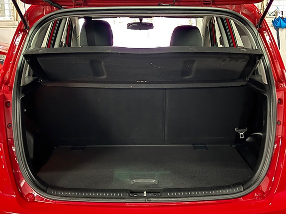 Kia Venga 7 of 15