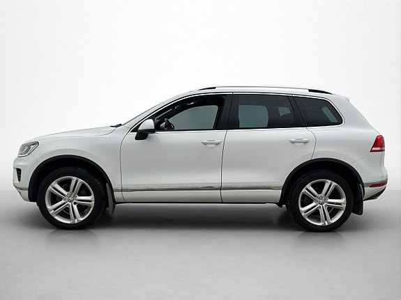 Volkswagen Touareg 6 of 24