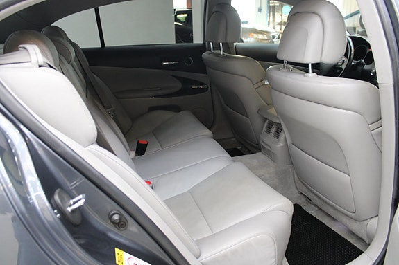 Lexus GS450h 9 of 12