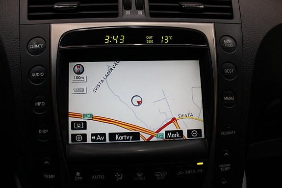 Lexus GS450h 12 of 12