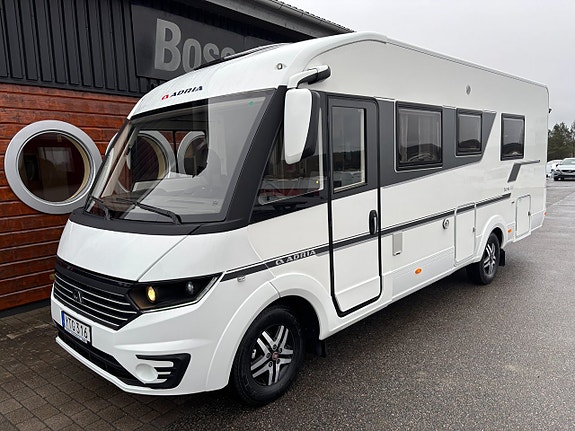 Adria Sonic 700 SLT * ALDE * Enkelbäddar * 2 of 5