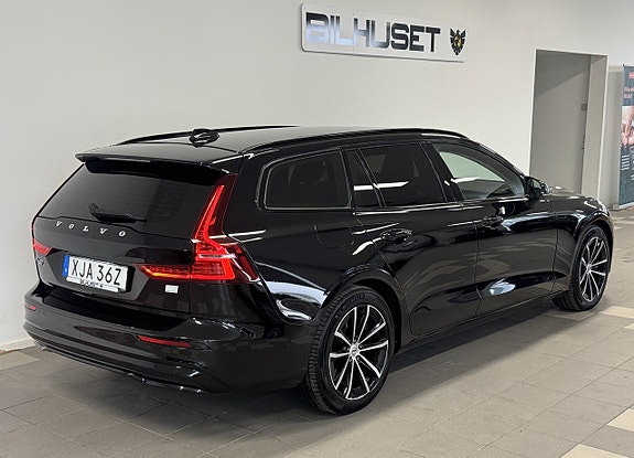 Volvo V60 2 of 16
